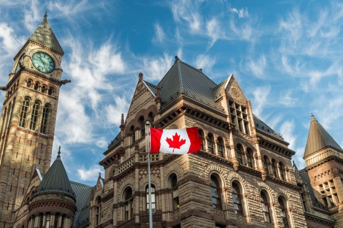 BC, Manitoba và Saskatchewan mở các đợt rút thăm hồ sơ mới
