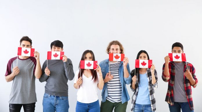 Canada gia hạn Thư ủy quyền làm việc tạm thời cho du học sinh tốt nghiệp