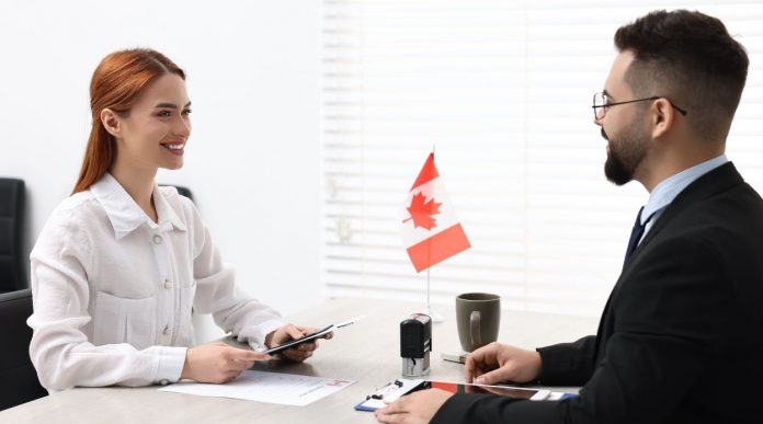 Canada tuyển dụng lao động phổ thông – Cơ hội sinh sống và làm việc tại Canada