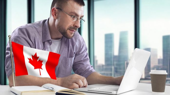 Chính phủ Canada quyết định dừng chính sách chuyển đổi từ Visa du lịch sang Giấy phép lao động